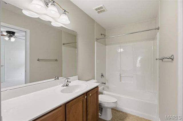 4037 S Lindbergh Boulevard, Sunset Hills, MO 63127