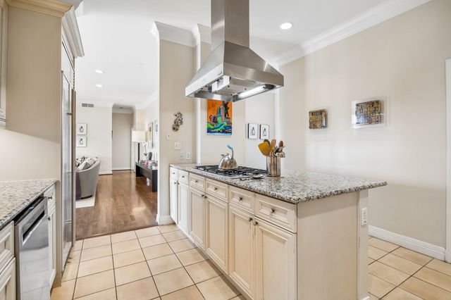 2828 Hood Street 707, Dallas, TX 75219