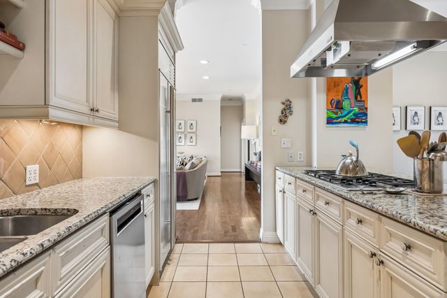 2828 Hood Street 707, Dallas, TX 75219