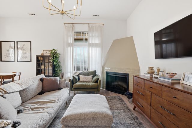 1304 N Alabama Street UNIT D, Indianapolis, IN 46202