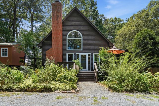 141 Oak Leaf Lane, Wingate, NC 28174