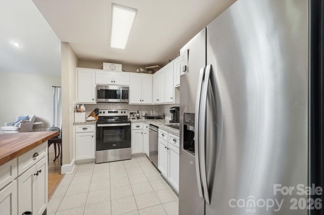 141 Oak Leaf Lane, Wingate, NC 28174