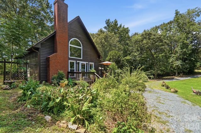 141 Oak Leaf Lane, Wingate, NC 28174