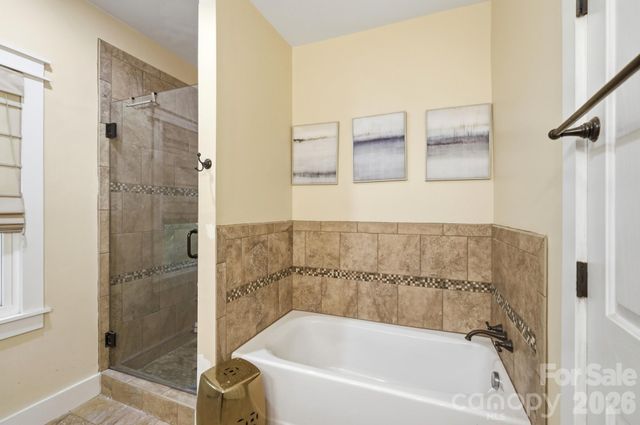 141 Oak Leaf Lane, Wingate, NC 28174