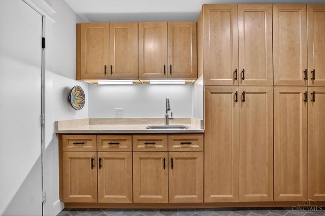 10552 Tanagerhills Drive, Symmes Twp, OH 45249