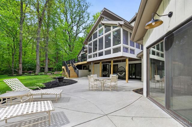 10552 Tanagerhills Drive, Symmes Twp, OH 45249