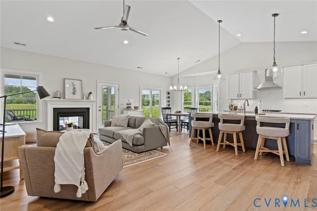 10452 Meyers Park Dr, Ashland, VA 23005