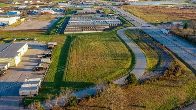 112 Faultless Dr, Hopkinsville, KY 42240