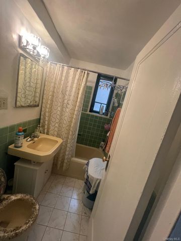 1450 Parkchester Road 3H, Bronx, NY 10462