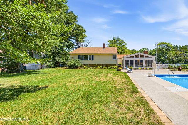 40 Millbrook Drive, New Monmouth, NJ 07748