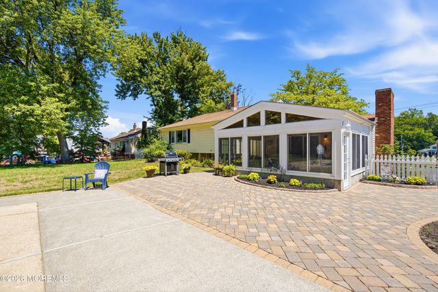 40 Millbrook Drive, New Monmouth, NJ 07748