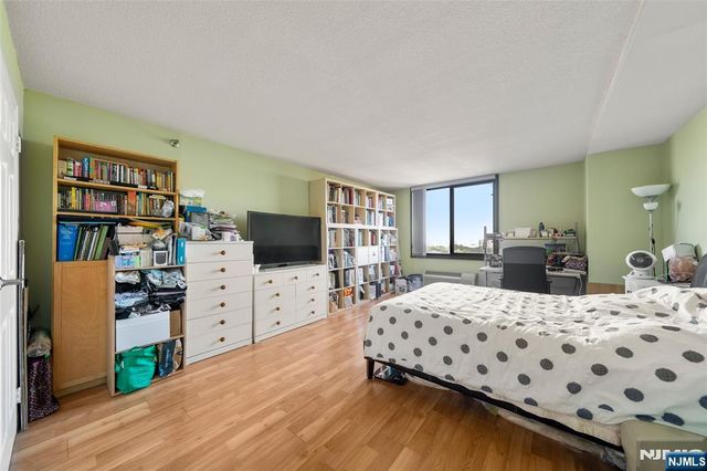 1265 15th 11L, Fort Lee, NJ 07024