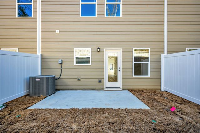 122 Ironhorse Way, Dickson, TN 37055