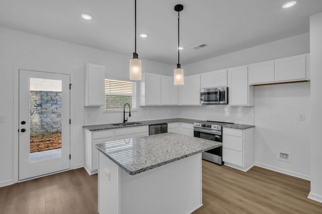 122 Ironhorse Way, Dickson, TN 37055