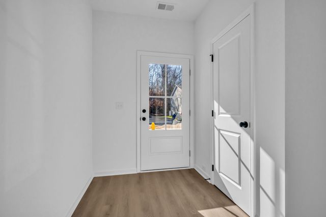 122 Ironhorse Way, Dickson, TN 37055