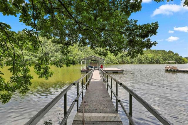 183 Indian Bend Drive, Lagrange, GA 30240