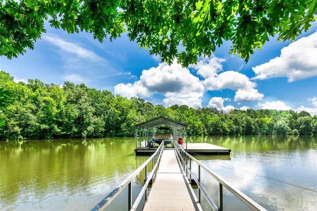 183 Indian Bend Drive, Lagrange, GA 30240