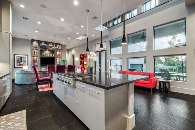 5311 Queensloch Drive, Houston, TX 77096