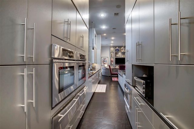 5311 Queensloch Drive, Houston, TX 77096