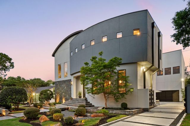 5311 Queensloch Drive, Houston, TX 77096