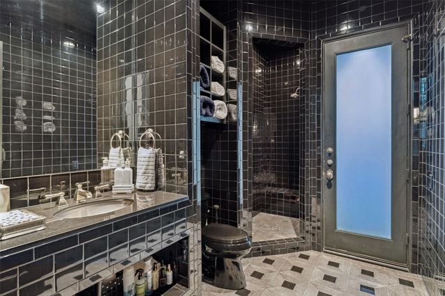 5311 Queensloch Drive, Houston, TX 77096