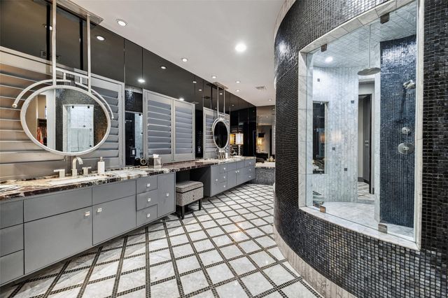 5311 Queensloch Drive, Houston, TX 77096