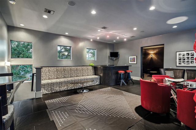 5311 Queensloch Drive, Houston, TX 77096