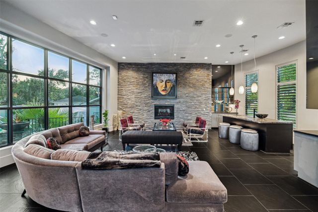 5311 Queensloch Drive, Houston, TX 77096