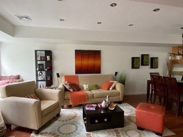 10 Merganser Way 10, Walpole, MA 02081