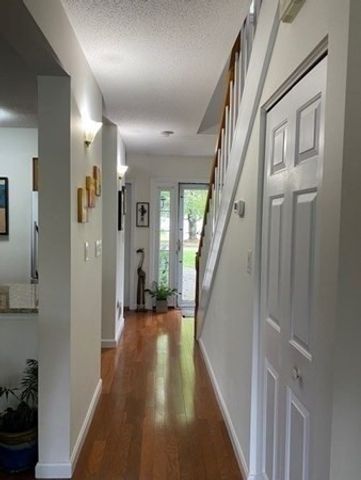 10 Merganser Way 10, Walpole, MA 02081