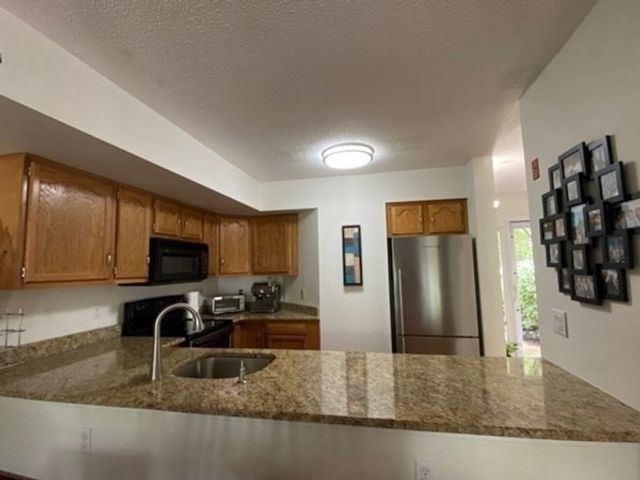 10 Merganser Way 10, Walpole, MA 02081