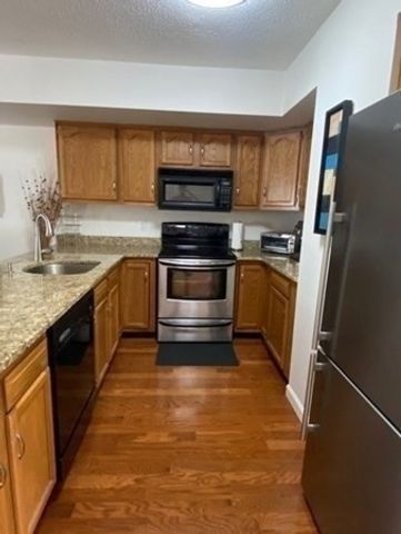 10 Merganser Way 10, Walpole, MA 02081