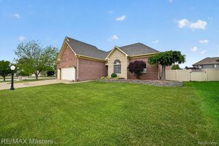 28817 Sugar Island Court, Gibraltar, MI 48173