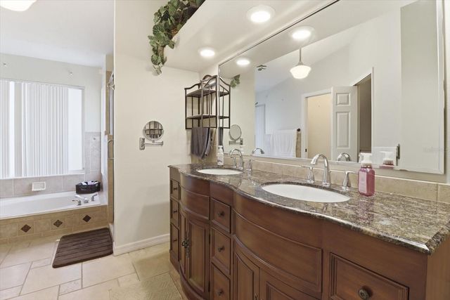 35103 RIVERSIDE COURT, Leesburg, FL 34788