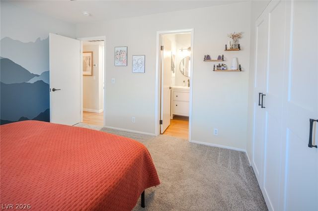 7956 Terrace Rock Way 201, Las Vegas, NV 89128