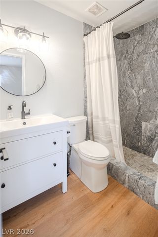 7956 Terrace Rock Way 201, Las Vegas, NV 89128