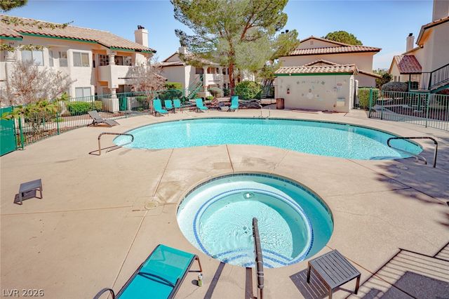 7956 Terrace Rock Way 201, Las Vegas, NV 89128