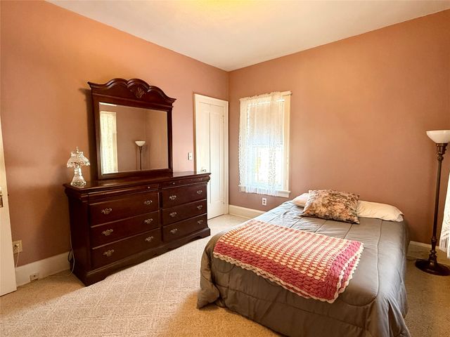 3016 WOODLAWN Avenue, Erie, PA 16510