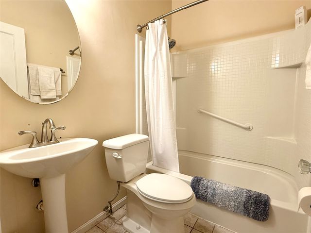 3016 WOODLAWN Avenue, Erie, PA 16510