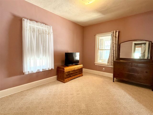 3016 WOODLAWN Avenue, Erie, PA 16510