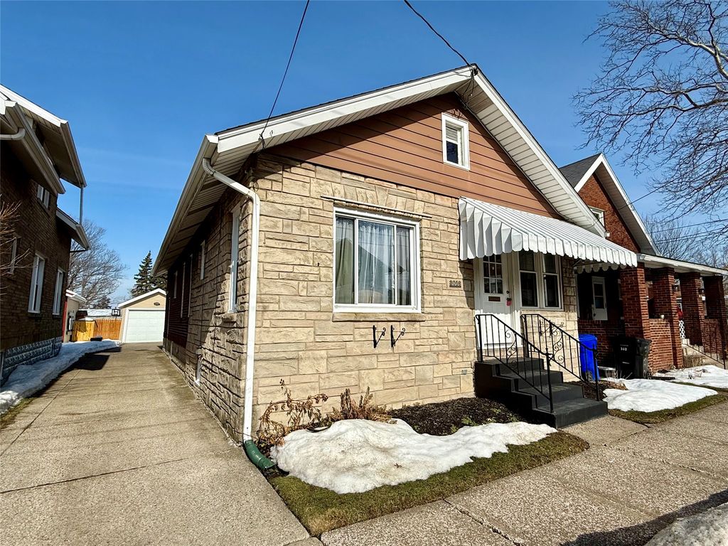 3016 WOODLAWN Avenue, Erie, PA 16510
