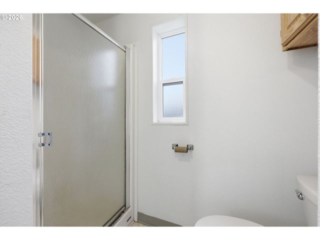 23140 Ne HALSEY St, Wood Village, OR 97060