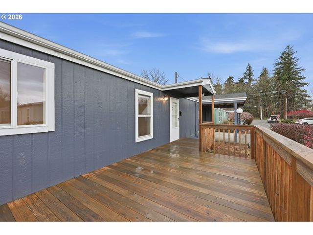 23140 Ne HALSEY St, Wood Village, OR 97060