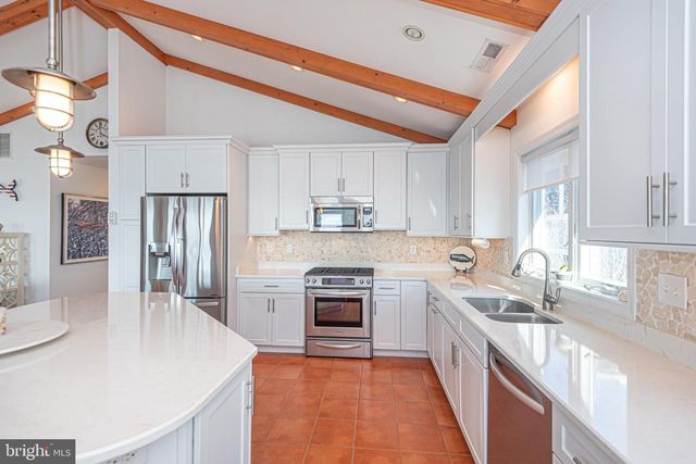 1502 BAY ST, Fenwick Island, DE 19944