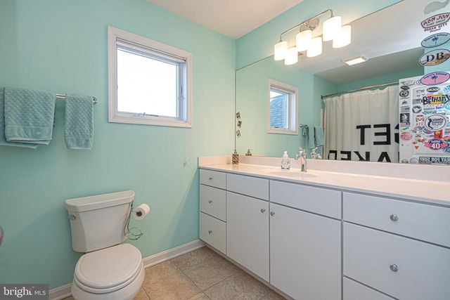 1502 BAY ST, Fenwick Island, DE 19944