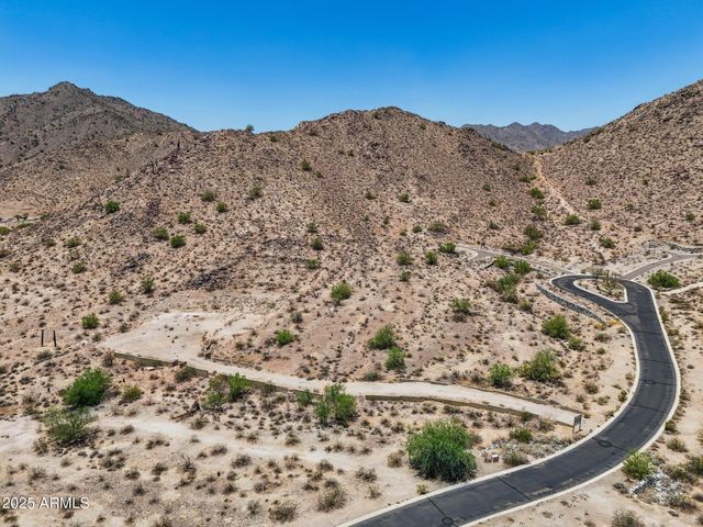 3284 N HIGHLANDS Drive, Buckeye, AZ 85396