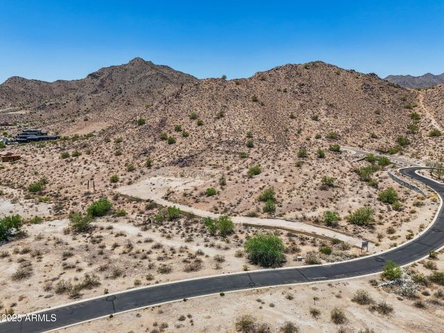 3284 N HIGHLANDS Drive, Buckeye, AZ 85396