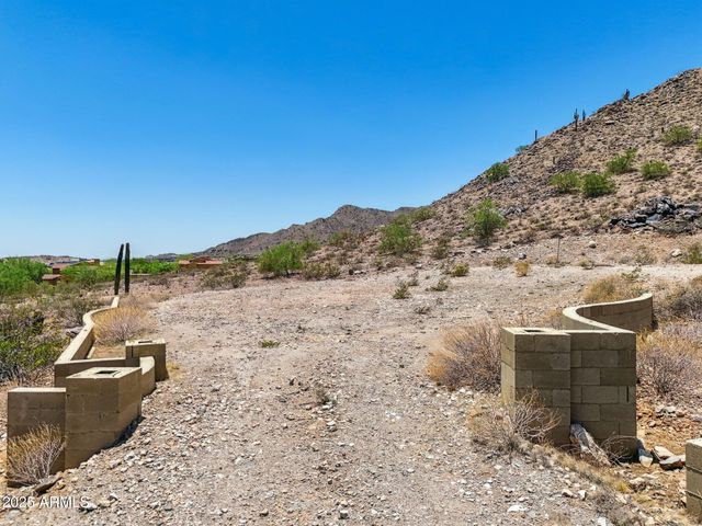 3284 N HIGHLANDS Drive, Buckeye, AZ 85396