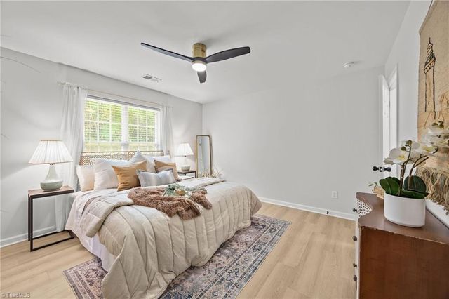 5748 Fox Chase Drive, Winston-salem, NC 27105