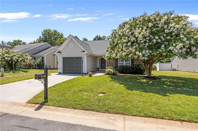 5748 Fox Chase Drive, Winston-salem, NC 27105